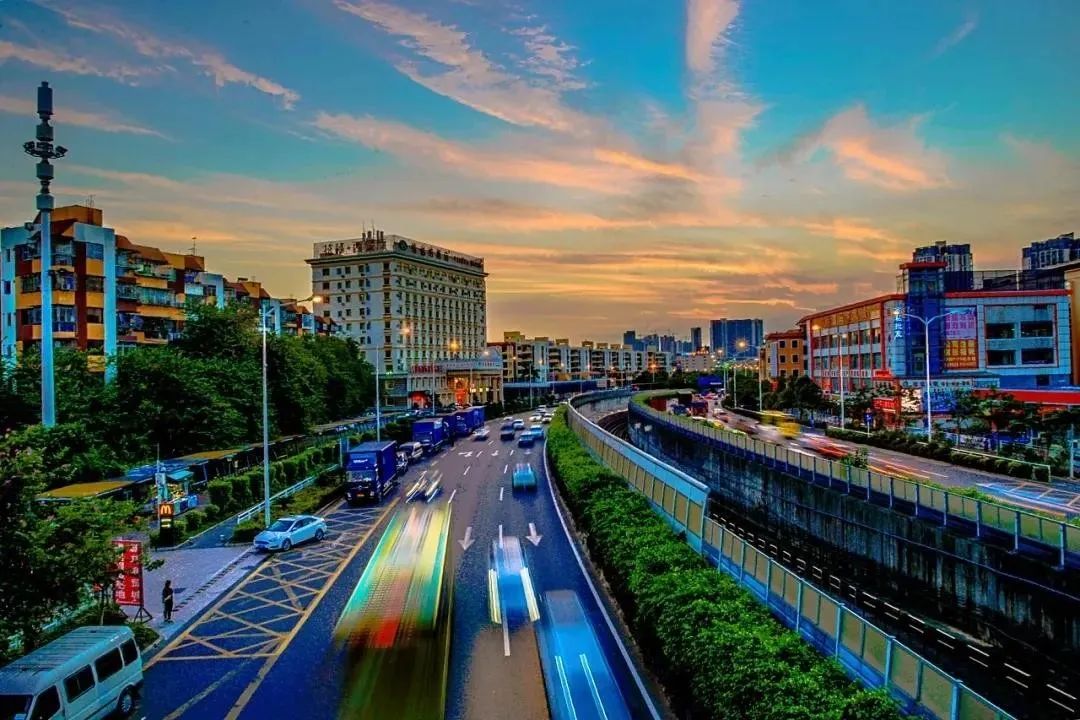 全面覆盖深圳网络市场：量身定制的网络推广方案，助力企业业绩倍增 (深圳全面覆盖5g了吗)