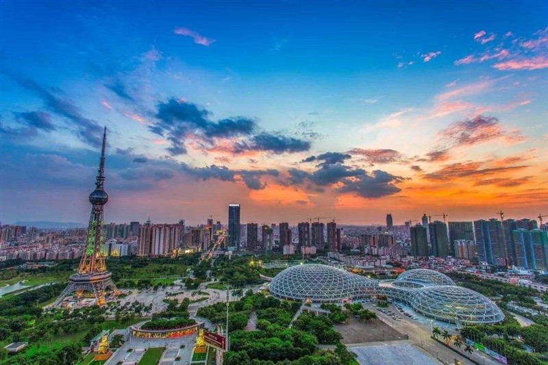 掌握佛山网站优化秘诀：建立一个高度可见且转化率高的网站 (佛山网页)