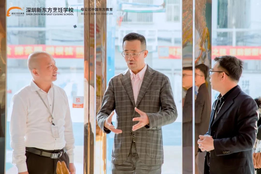 主宰深圳数字市场：全网推广策略以获得竞争优势 (深圳市主宰科技有限公司的充电器)